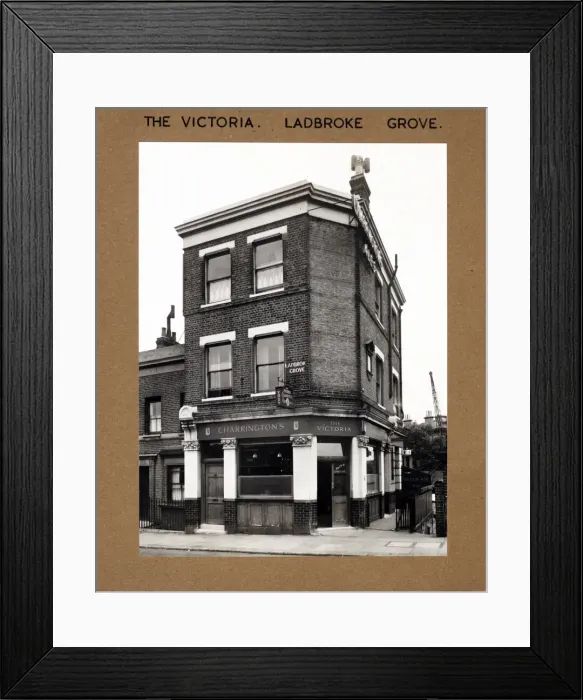 Framed Print : Photograph of Victoria PH, Ladbroke Grove, London Framed Print : Photograph of Victoria PH, Ladbroke Grove, London