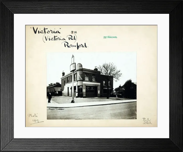 Framed Print : Photograph of Victoria PH, Romford, Essex Framed Print : Photograph of Victoria PH, Romford, Essex