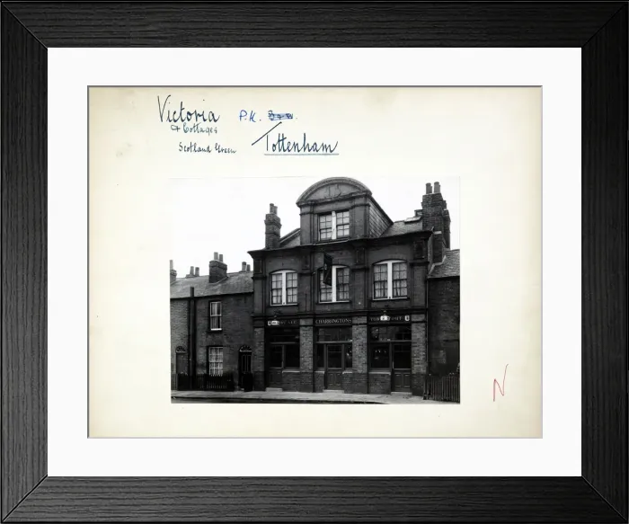 Framed Print : Photograph of Victoria PH, Tottenham, London Framed Print : Photograph of Victoria PH, Tottenham, London
