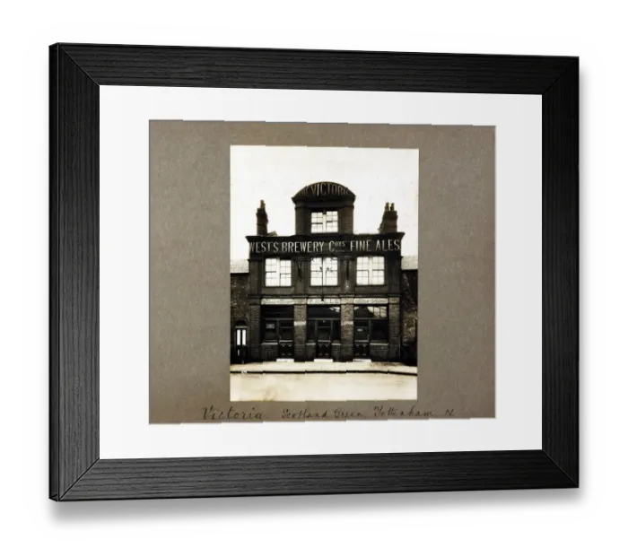 Framed Print : Photograph of Victoria PH, Tottenham, London Framed Print : Photograph of Victoria PH, Tottenham, London