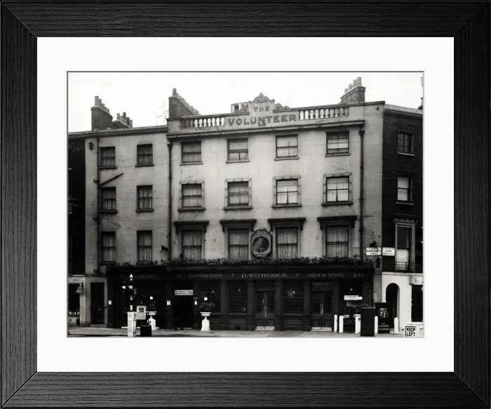 Framed Print : Photograph of Volunteer PH, Baker Street, London Framed Print : Photograph of Volunteer PH, Baker Street, London