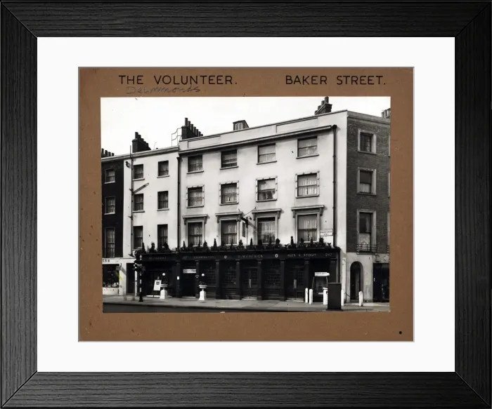 Framed Print : Photograph of Volunteer PH, Baker Street, London Framed Print : Photograph of Volunteer PH, Baker Street, London