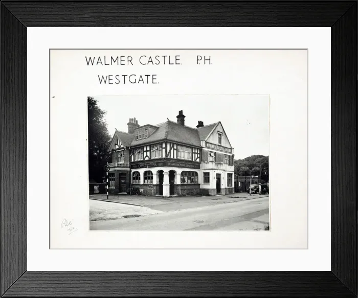 Framed Print : Photograph of Walmer Castle Hotel, Westgate, Kent Framed Print : Photograph of Walmer Castle Hotel, Westgate, Kent