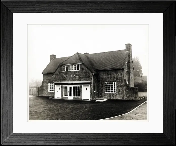 Framed Print : Photograph of Weald PH, Burgess Hill, Sussex Framed Print : Photograph of Weald PH, Burgess Hill, Sussex