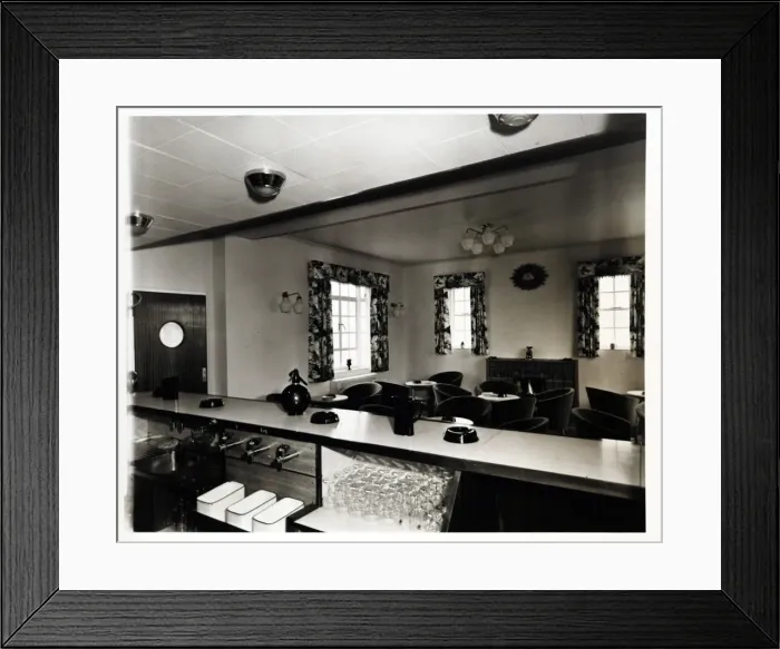 Framed Print : Photograph of Weald PH, Burgess Hill, Sussex