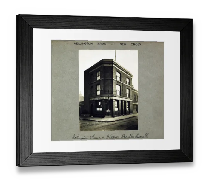 Framed Print : Photograph of Wellington PH, New Cross, London Framed Print : Photograph of Wellington PH, New Cross, London