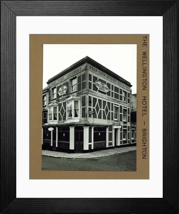 Framed Print : Photograph of Wellington Hotel, Brighton, Sussex Framed Print : Photograph of Wellington Hotel, Brighton, Sussex