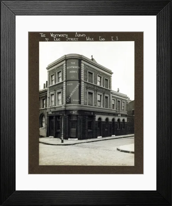 Framed Print : Photograph of Wentworth Arms, Mile End, London Framed Print : Photograph of Wentworth Arms, Mile End, London