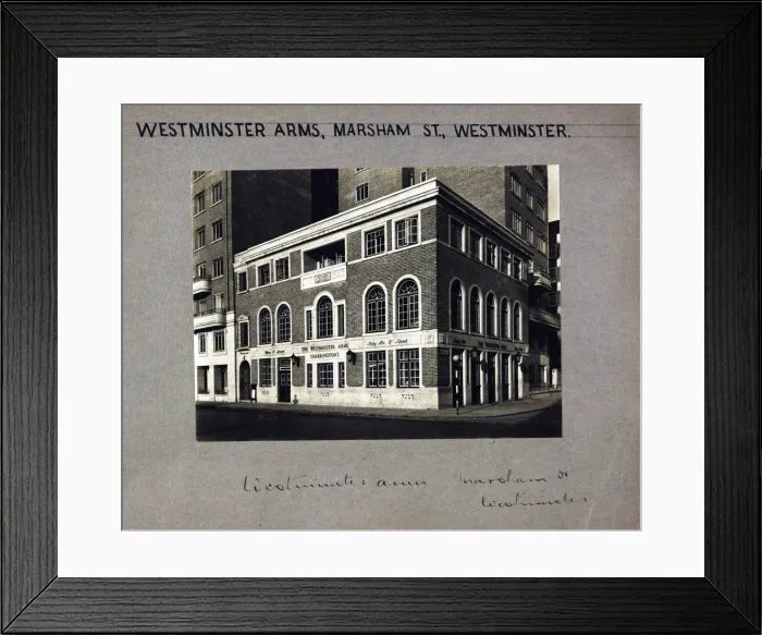 Framed Print : Photograph of Westminster Arms, Westminster, London Framed Print : Photograph of Westminster Arms, Westminster, London