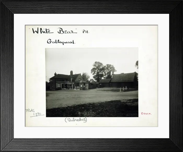 Framed Print : Photograph of White Bear PH, Galleywood, Essex Framed Print : Photograph of White Bear PH, Galleywood, Essex