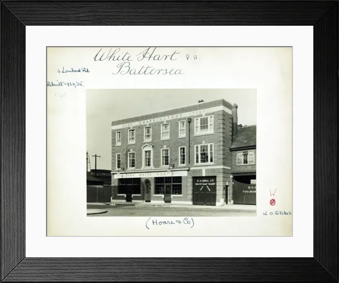Framed Print : Photograph of White Hart PH, Battersea, London Framed Print : Photograph of White Hart PH, Battersea, London