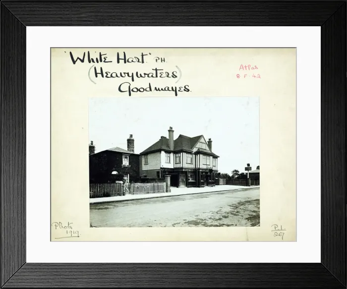 Framed Print : Photograph of White Hart PH, Goodmayes, Greater London Framed Print : Photograph of White Hart PH, Goodmayes, Greater London