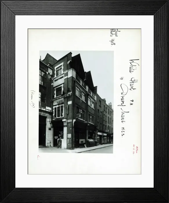 Framed Print : Photograph of White Hart PH, Holborn, London Framed Print : Photograph of White Hart PH, Holborn, London