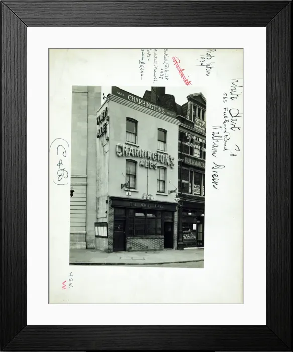 Framed Print : Photograph of White Hart PH, Walham Green, London Framed Print : Photograph of White Hart PH, Walham Green, London