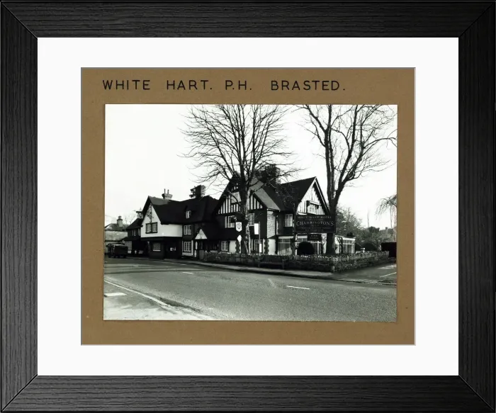 Framed Print : Photograph of White Hart Hotel, Brasted, Kent Framed Print : Photograph of White Hart Hotel, Brasted, Kent