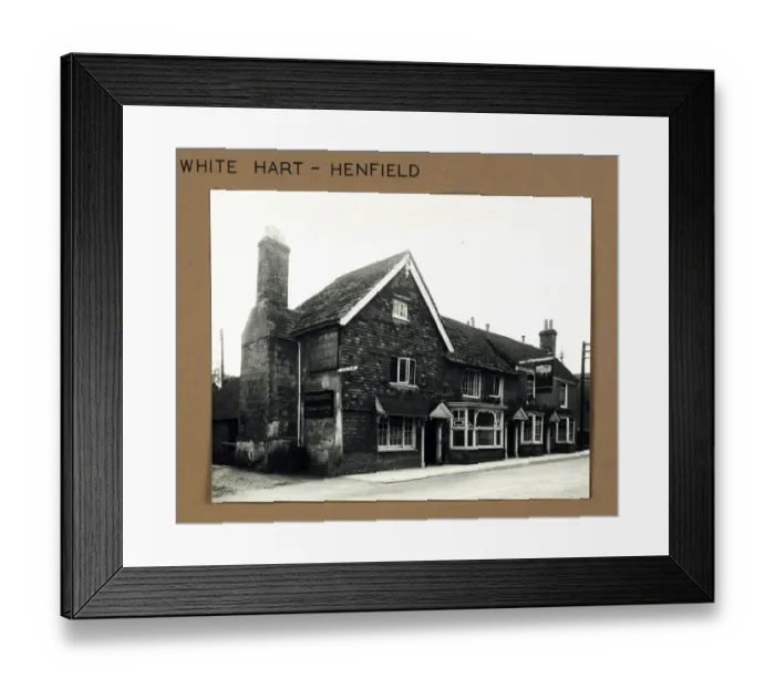 Framed Print : Photograph of White Hart Hotel, Henfield, Sussex Framed Print : Photograph of White Hart Hotel, Henfield, Sussex