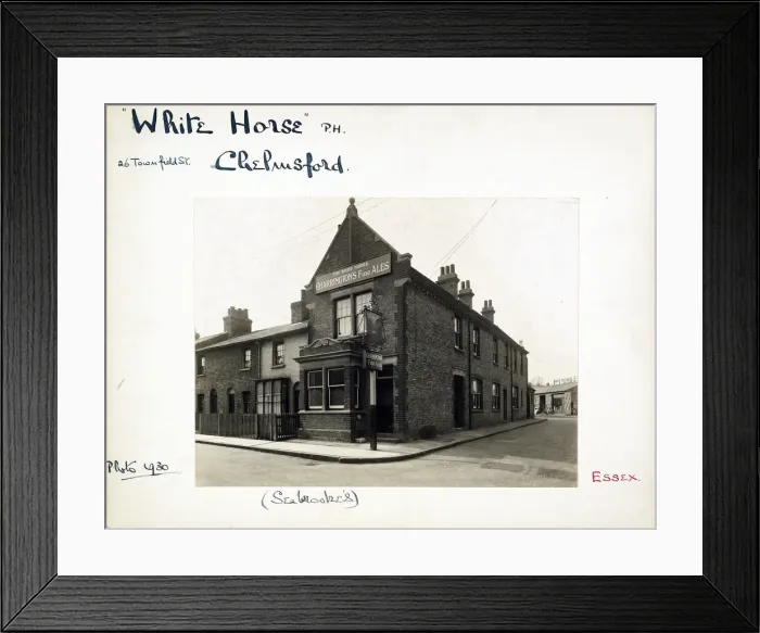 Framed Print : Photograph of White Horse PH, Chelmsford, Essex Framed Print : Photograph of White Horse PH, Chelmsford, Essex