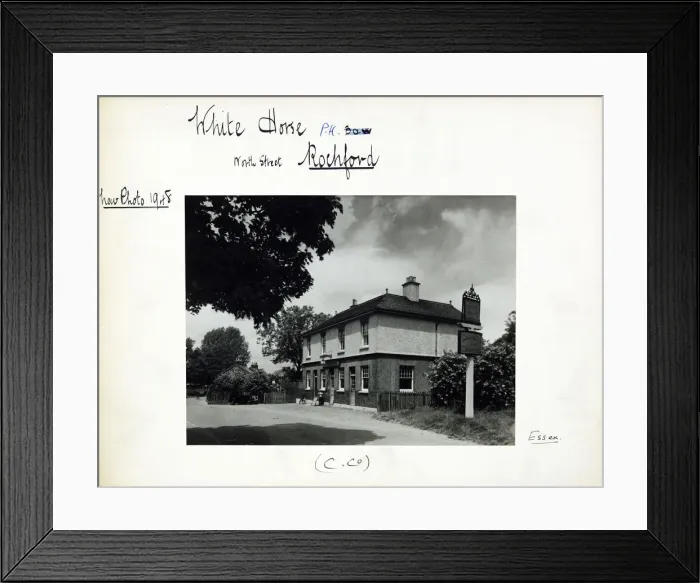 Framed Print : Photograph of White Horse PH, Rochford, Essex Framed Print : Photograph of White Horse PH, Rochford, Essex