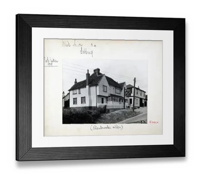 Framed Print : Photograph of White Lion PH, Fobbing, Essex