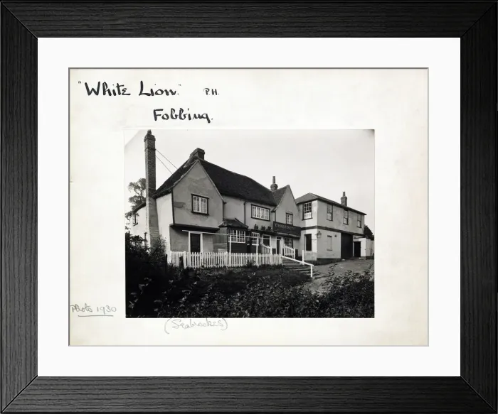 Framed Print : Photograph of White Lion PH, Fobbing, Essex Framed Print : Photograph of White Lion PH, Fobbing, Essex