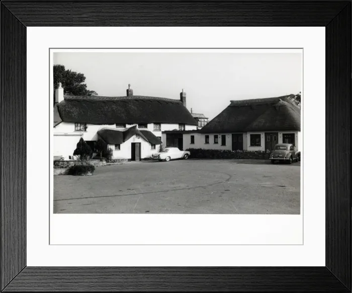 Framed Print : Photograph of Williams Arms, Braunton, Devon Framed Print : Photograph of Williams Arms, Braunton, Devon