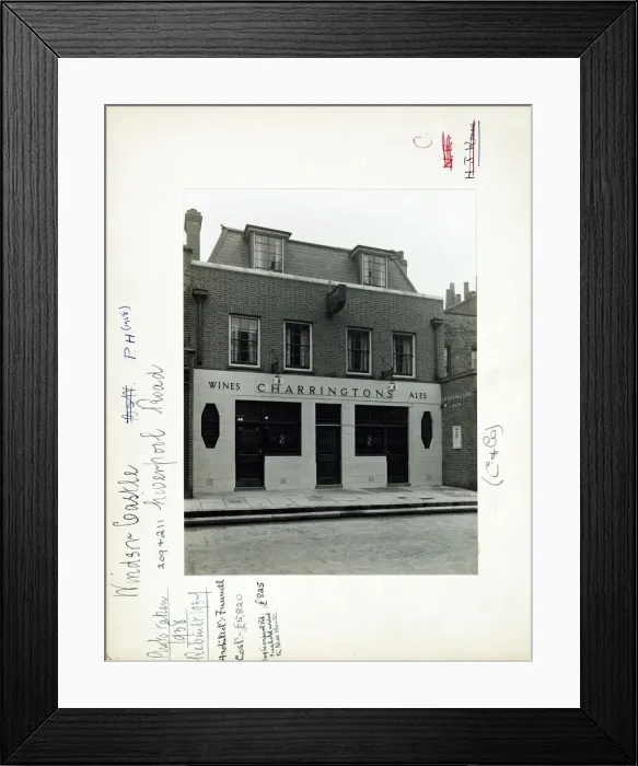 Framed Print : Photograph of Windsor Castle PH, Islington (New), London Framed Print : Photograph of Windsor Castle PH, Islington (New), London