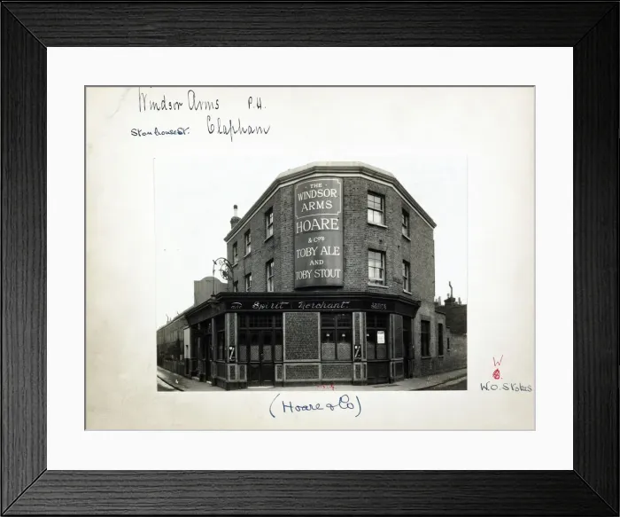 Framed Print : Photograph of Windsor Arms, Clapham, London Framed Print : Photograph of Windsor Arms, Clapham, London