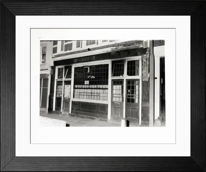 Framed Print : Photograph of Woodbine PH, Highbury, London Framed Print : Photograph of Woodbine PH, Highbury, London
