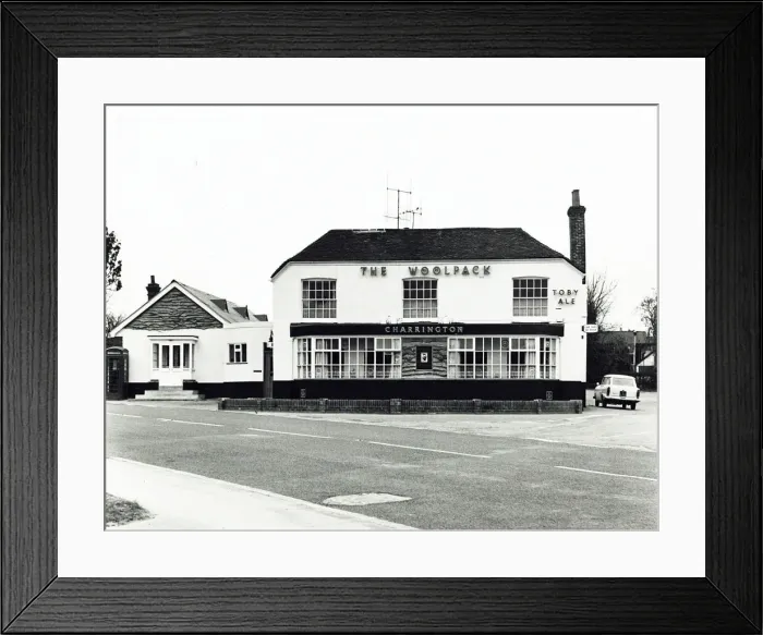Framed Print : Photograph of Woolpack PH, Herstmonceux, Sussex Framed Print : Photograph of Woolpack PH, Herstmonceux, Sussex
