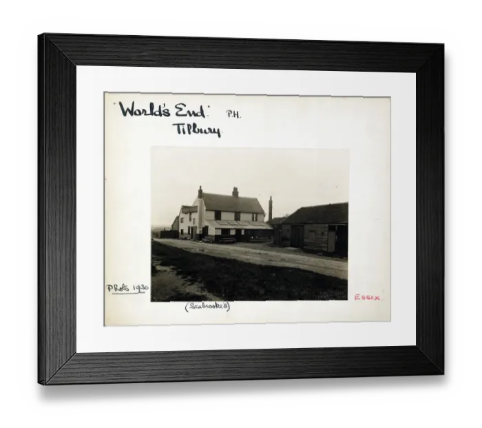 Framed Print : Photograph of Worlds End PH, Tilbury, Essex Framed Print : Photograph of Worlds End PH, Tilbury, Essex
