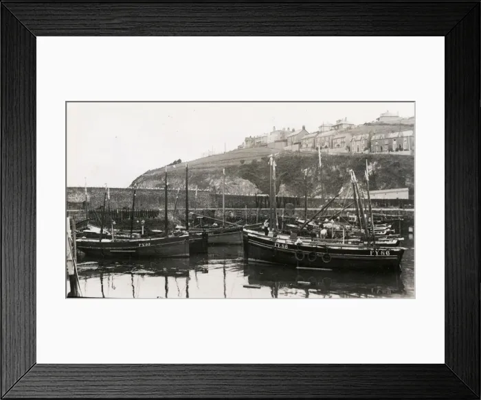 Framed Print : Mevagissey harbour, Cornwall Framed Print : Mevagissey harbour, Cornwall