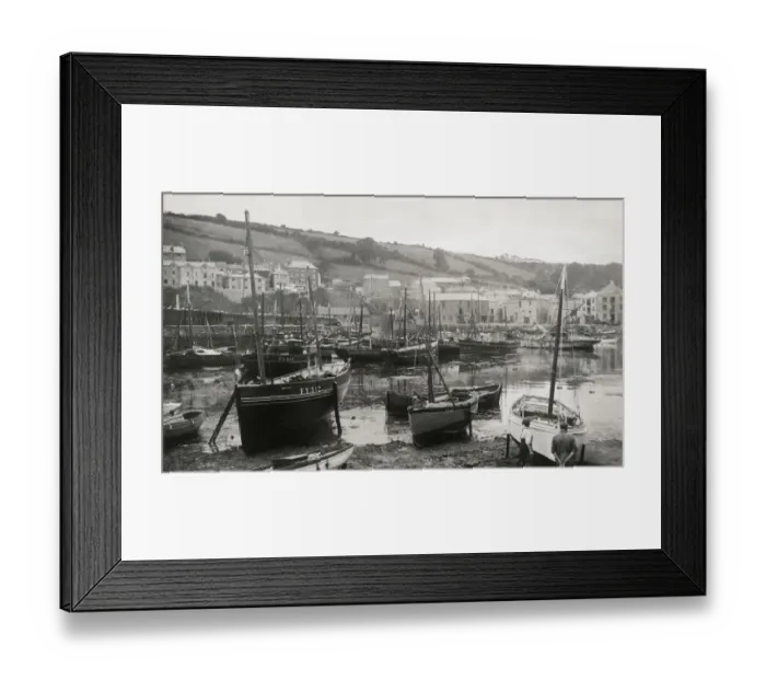 Framed Print : Mevagissey harbour, Cornwall Framed Print : Mevagissey harbour, Cornwall