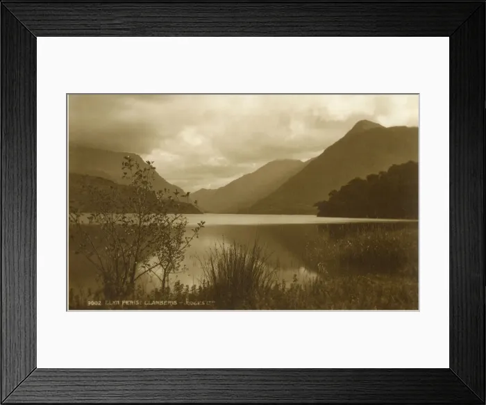 Framed Print : insertcaption Date: circa 1920s Framed Print : insertcaption Date: circa 1920s