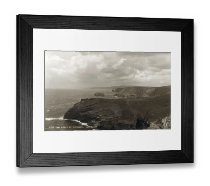 Framed Print : insertcaption Date: circa 1920s Framed Print : insertcaption Date: circa 1920s