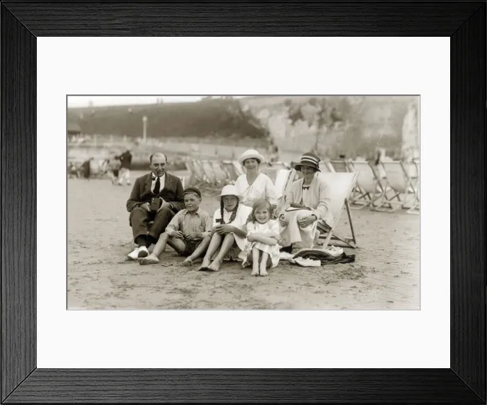 Framed Print : insertcaption Date: circa 1920s Framed Print : insertcaption Date: circa 1920s