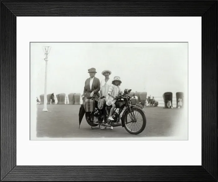 Framed Print : insertcaption Date: circa 1920s Framed Print : insertcaption Date: circa 1920s
