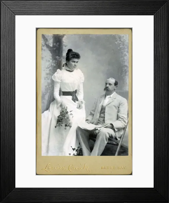 Framed Print : insertcaption Date: circa 1920s Framed Print : insertcaption Date: circa 1920s