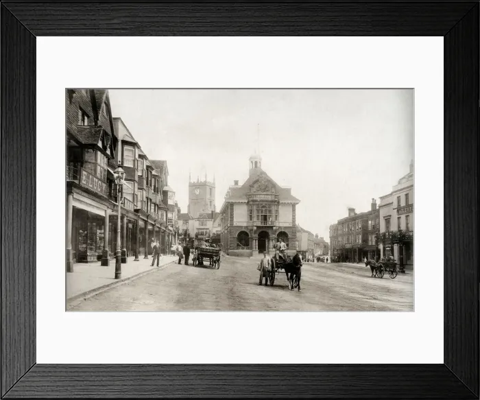 Framed Print : Marlborough High Street, Oxfordshire England Framed Print : Marlborough High Street, Oxfordshire England
