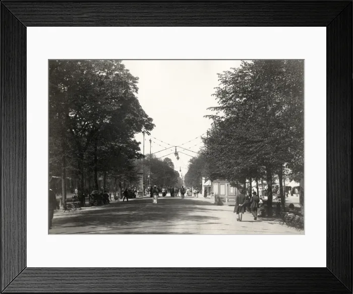 Framed Print : Berlin - Unter den Linden Framed Print : Berlin - Unter den Linden