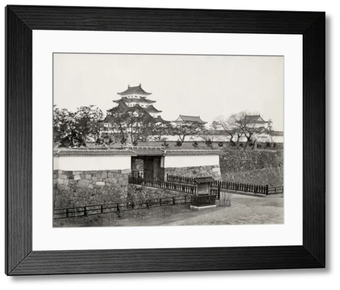 Framed Print : Castle and gate Japan Framed Print : Castle and gate Japan
