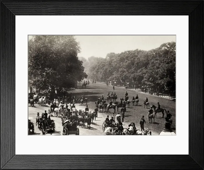 Framed Print : Horses and riders on Rotten Row, London Framed Print : Horses and riders on Rotten Row, London