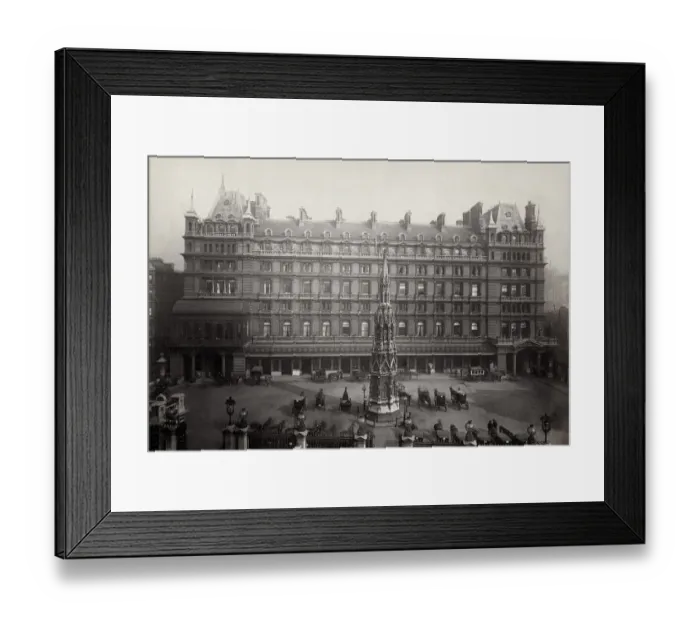 Framed Print : Charing Cross railway station Hotel, London Framed Print : Charing Cross railway station Hotel, London