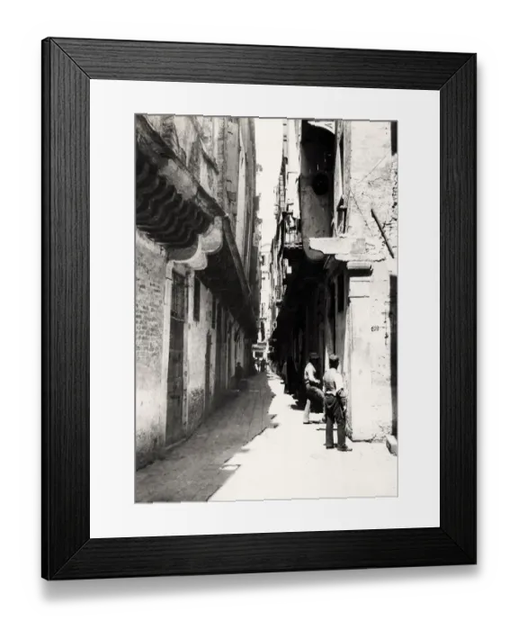Framed Print : Calle della Madonna, Venice, Italy, street scene Framed Print : Calle della Madonna, Venice, Italy, street scene