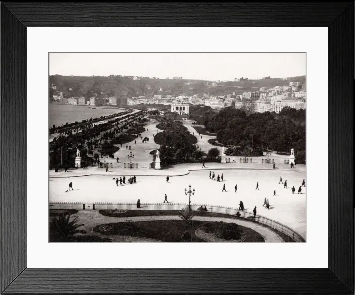 Framed Print : Waterfront view along Mediterranean Sea, Naples, Italy Framed Print : Waterfront view along Mediterranean Sea, Naples, Italy