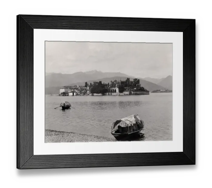 Framed Print : Boat on the shore at Isola Bella, Lake Maggiore, Italy Framed Print : Boat on the shore at Isola Bella, Lake Maggiore, Italy