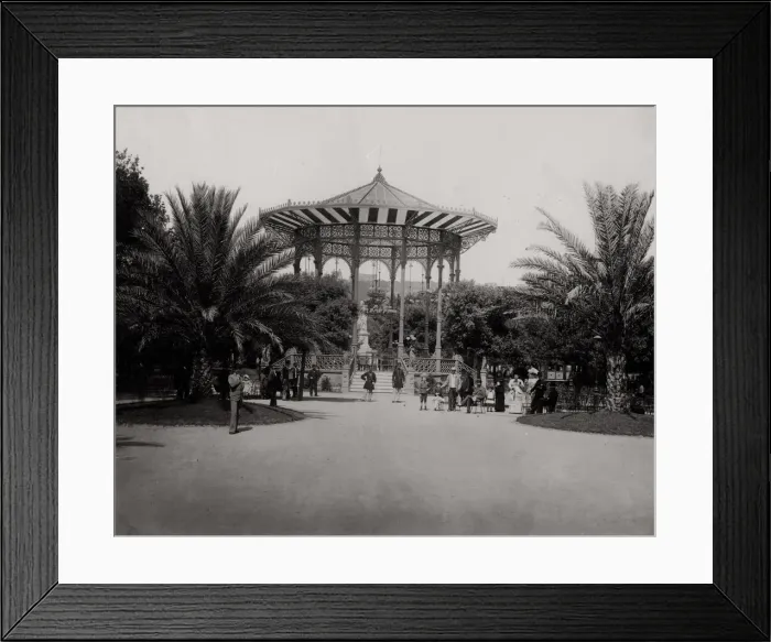 Framed Print : City centre view of a park and bandstand, Naples, Italy Framed Print : City centre view of a park and bandstand, Naples, Italy