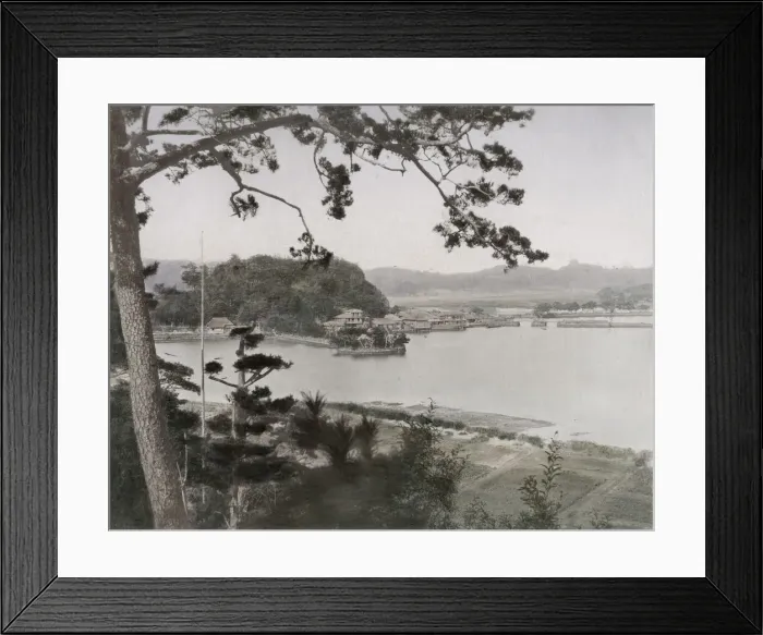 Framed Print : Tea House Kanazawa, Hirakata Bay from Kyurantei, Japan Framed Print : Tea House Kanazawa, Hirakata Bay from Kyurantei, Japan