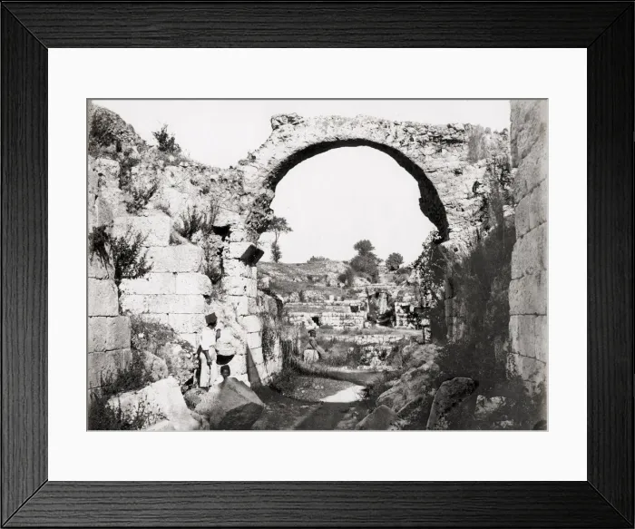 Framed Print : Ancient ampitheatre at Syracuse, Sicily, Italy Framed Print : Ancient ampitheatre at Syracuse, Sicily, Italy