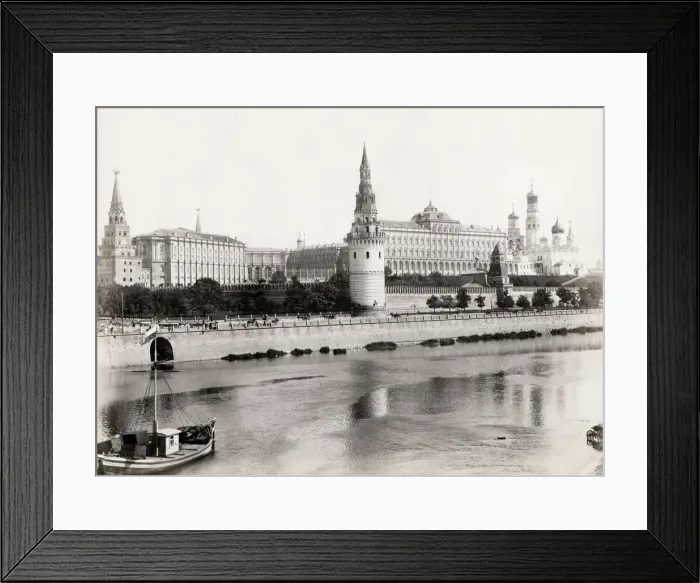 Framed Print : View of Kremlin from across the river, Moscow Russia Framed Print : View of Kremlin from across the river, Moscow Russia