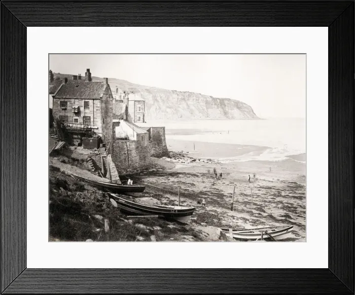 Framed Print : Beach and headland at Robin Hoods Bay, Yorkshire Framed Print : Beach and headland at Robin Hoods Bay, Yorkshire